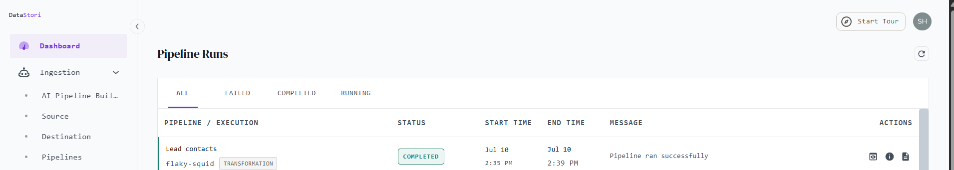 DataStori Pipeline Runs dashboard showing the 'Lead contacts' transformation execution with COMPLETED status and 'Pipeline ran successfully' message